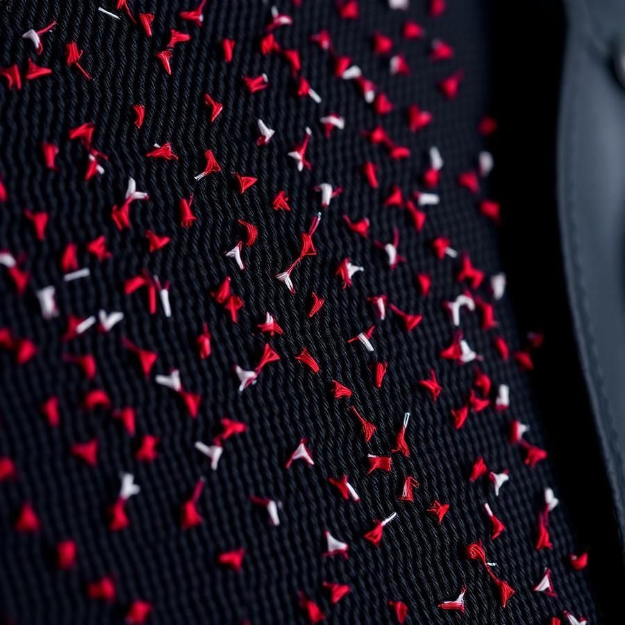 Macro thread detail